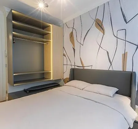Apartment Taksim 360 *